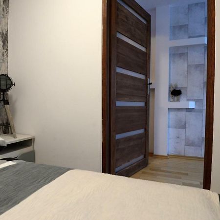 Appartement Apartament Columbus à Ustrzyki Dolne Extérieur photo