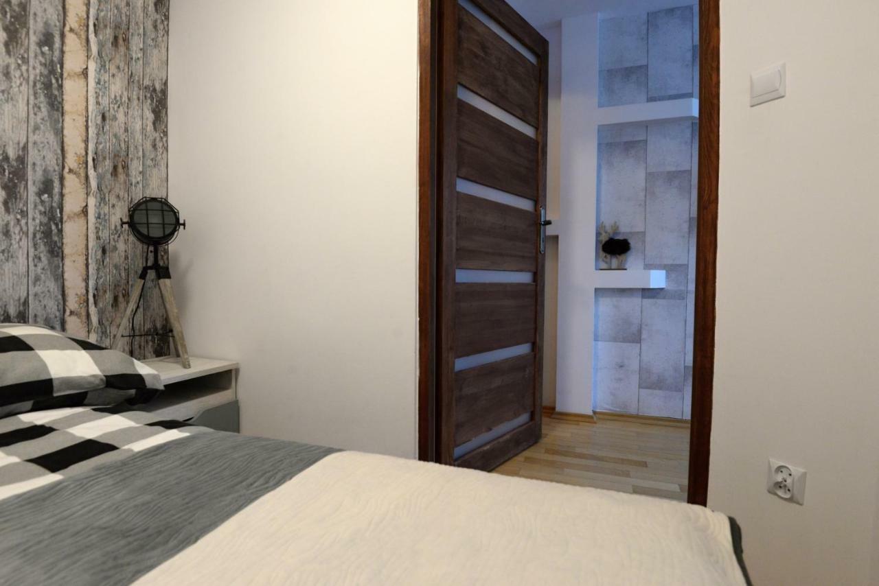 Appartement Apartament Columbus à Ustrzyki Dolne Extérieur photo